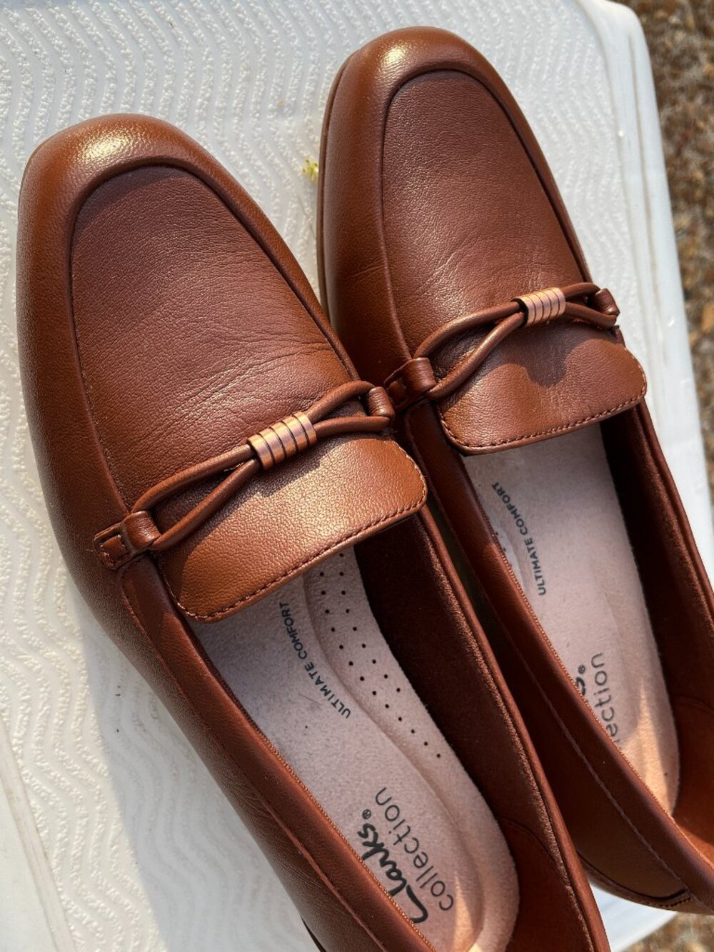 Clarks Collection Juliet Shine Women's Cognac Leather Slip-On Loafers, Size 5.5